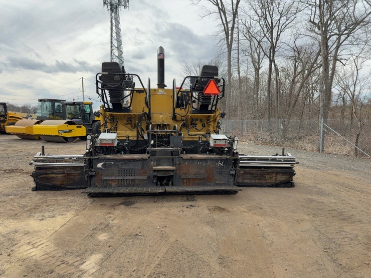 2013-caterpillar-ap-1055e-image-26