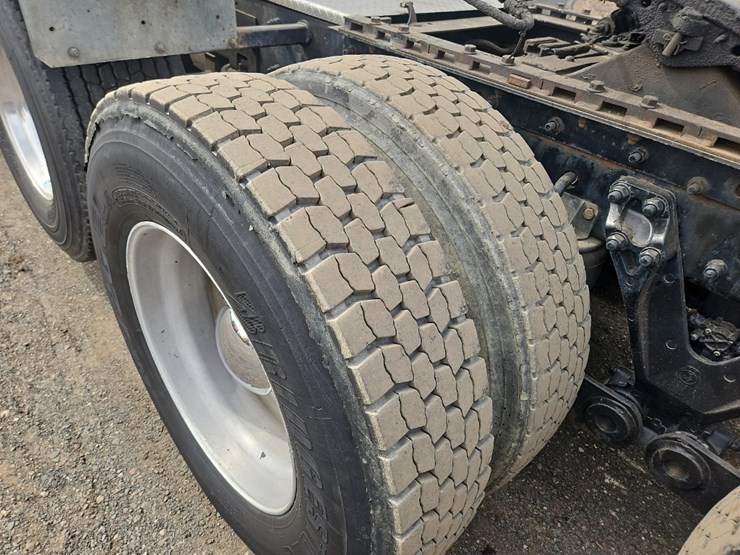 2007-kenworth-t800-image-19