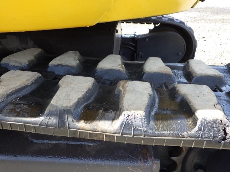 komatsu-pc28uu-2-image-31