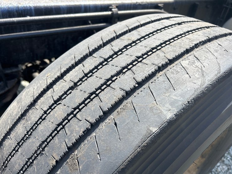 1999-mack-cl713-image-68