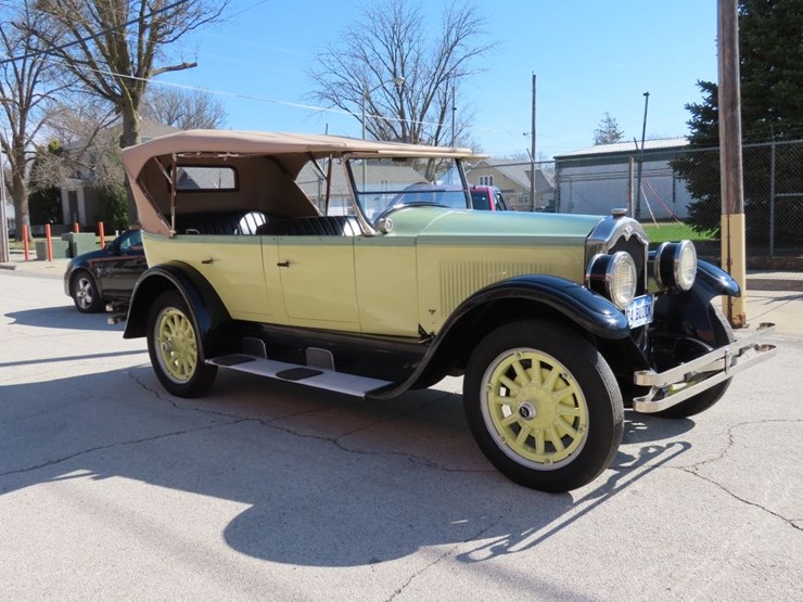 1924-mclaughlin-standard-six-touring-image-5