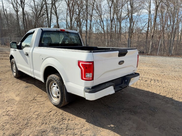 2016-ford-f150-xl-image-3