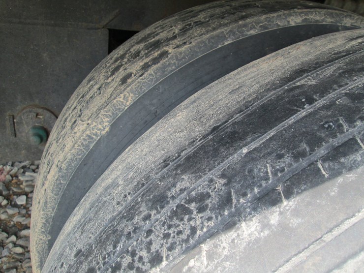 2007-utility-4000dx-image-6