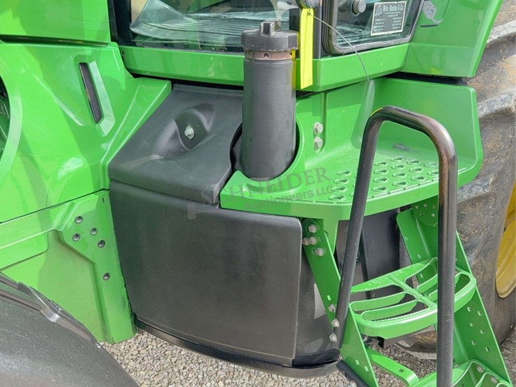 john-deere-200-image-98