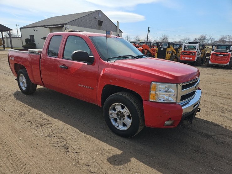 2010-chevrolet-silverado-1500-image-7