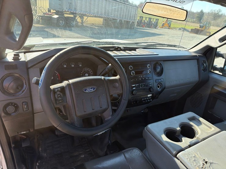 2016-ford-f350-image-16