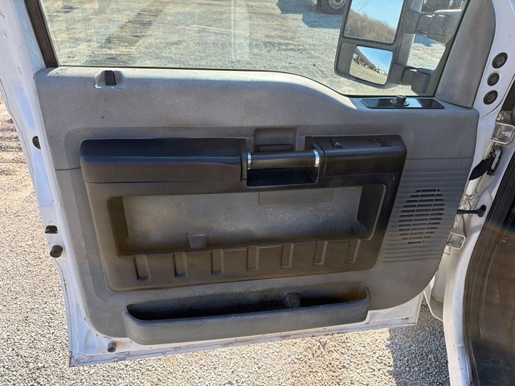 2016-ford-f350-image-13