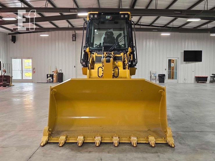 caterpillar-953-image-7