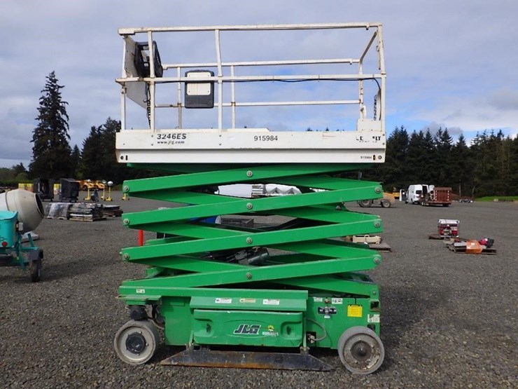 2016-jlg-3246es-image-8