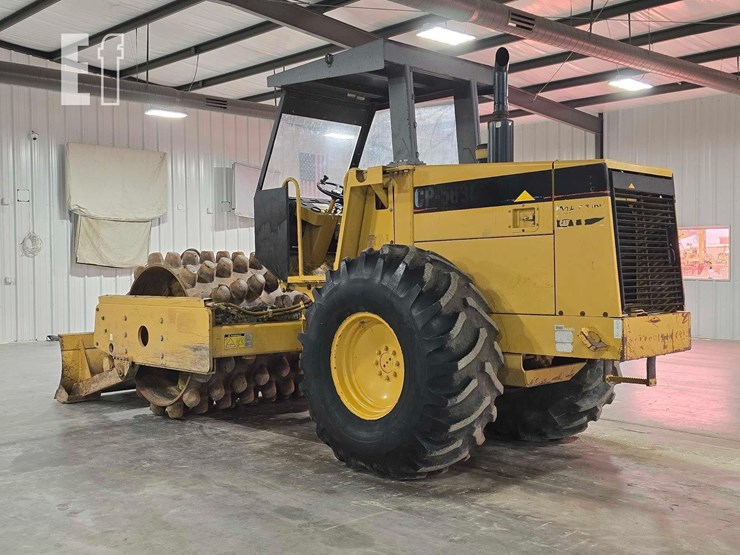 1996-caterpillar-cp-563c-image-4
