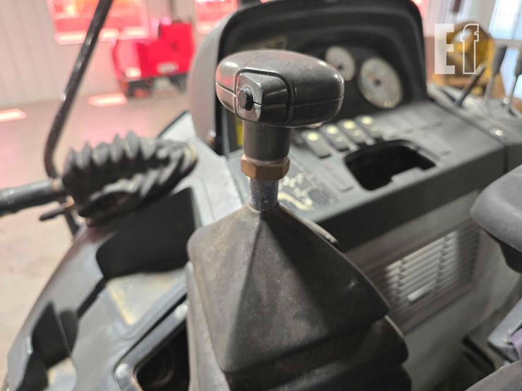 2009-caterpillar-416e-image-17