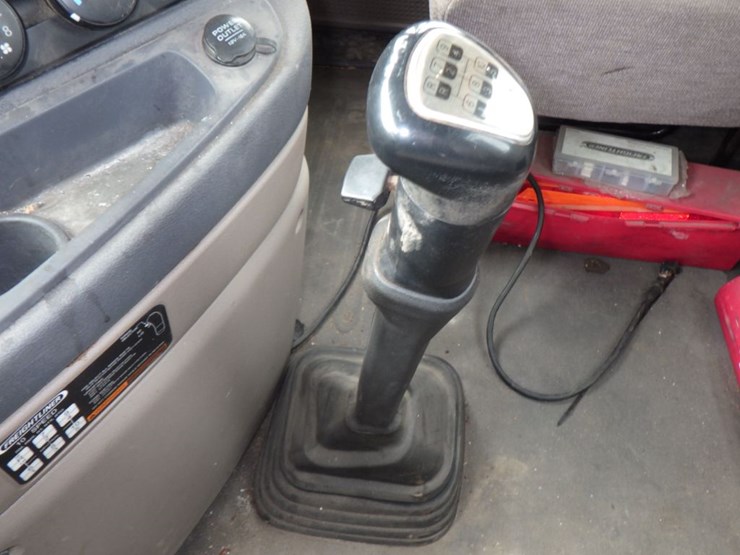 2017-freightliner-cascadia-125-image-15