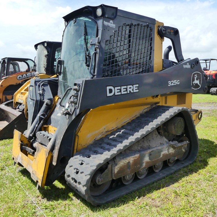 DEERE 325G