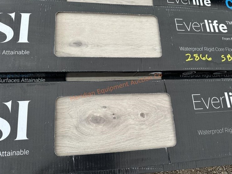 tan-waterproof-vinyl-click-flooring-image-2