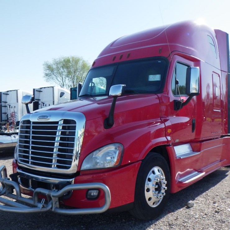 2018 FREIGHTLINER CASCADIA 125