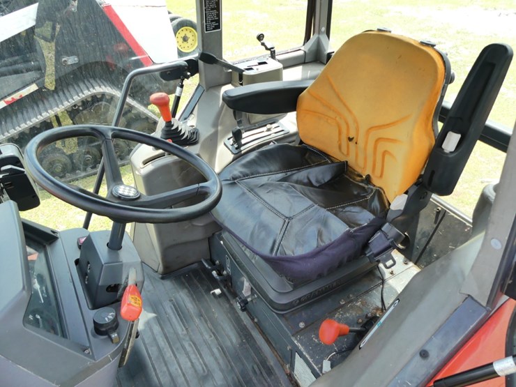 2004-kubota-m9000-image-10