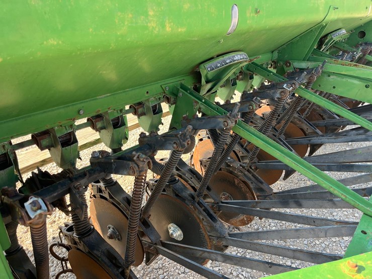 john-deere-8300-image-5