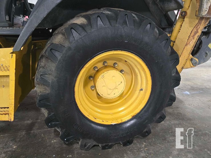 2011-deere-310j-image-33
