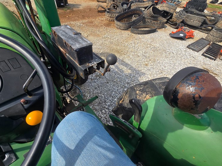 john-deere-2155-image-22
