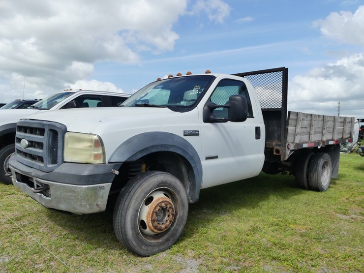 2007-ford-f550-image-1