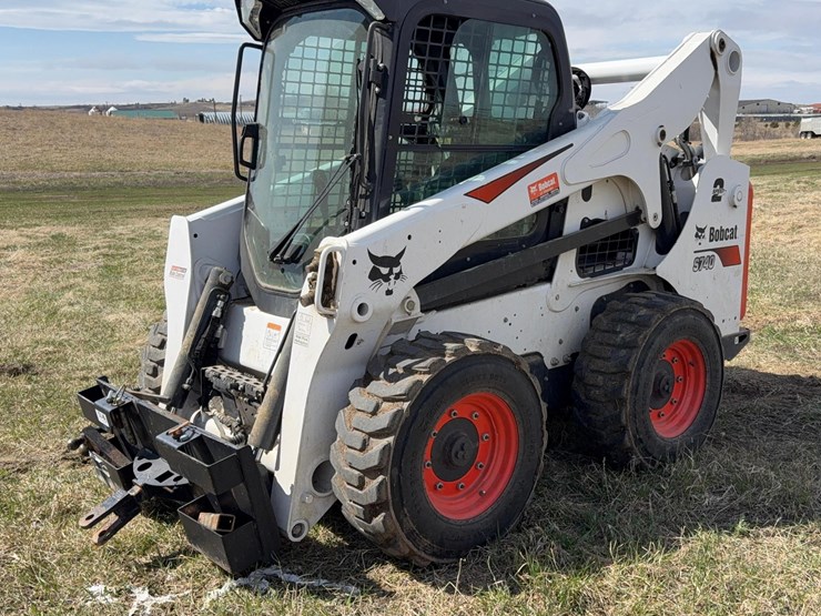 2021-bobcat-s740-image-1