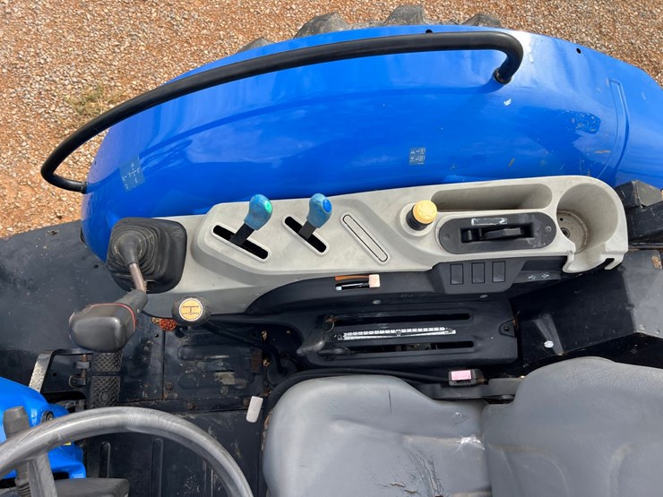 new-holland-workmaster-120-image-14