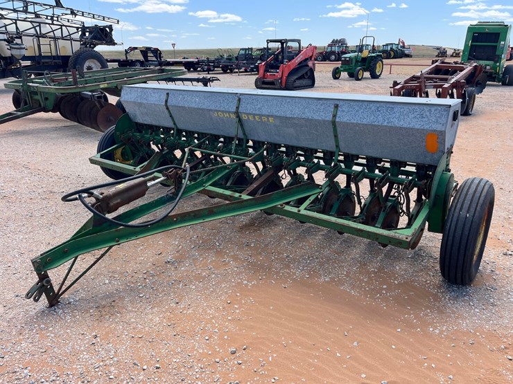 john-deere-b-image-1