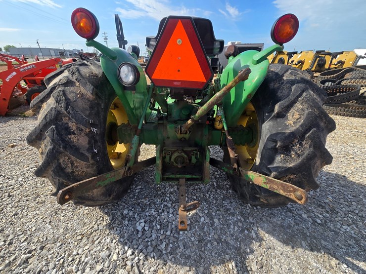 john-deere-2155-image-6