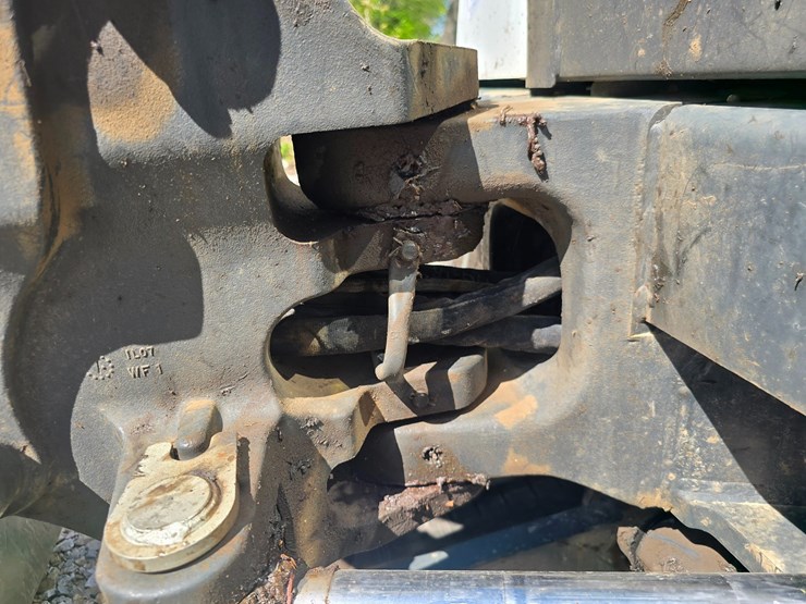 2022-bobcat-e50-image-40