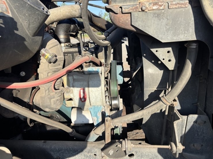 1994-international-4700-image-17