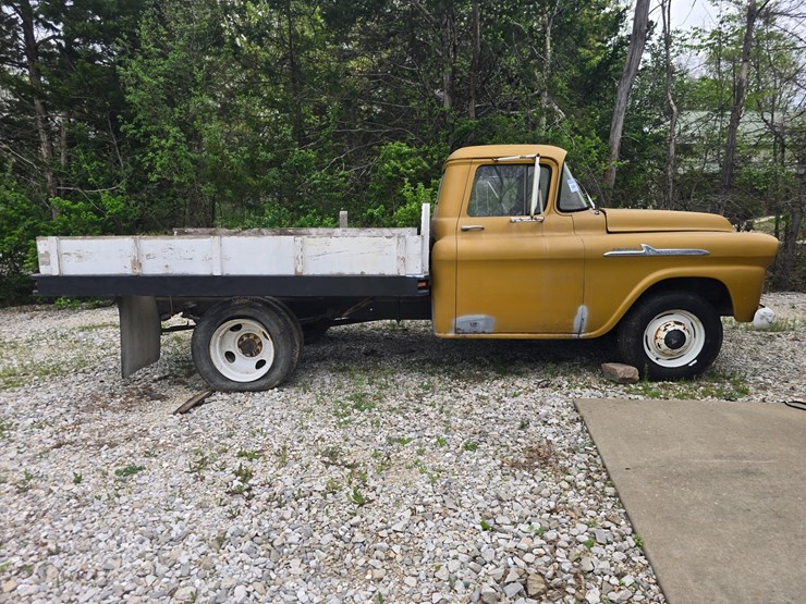 1958-chevrolet-apache-image-17