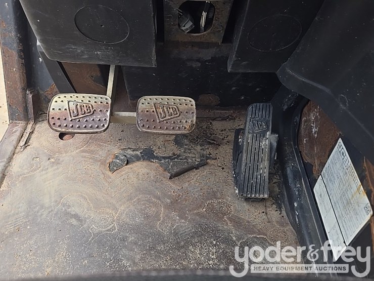 2017-jcb-510-56-image-76