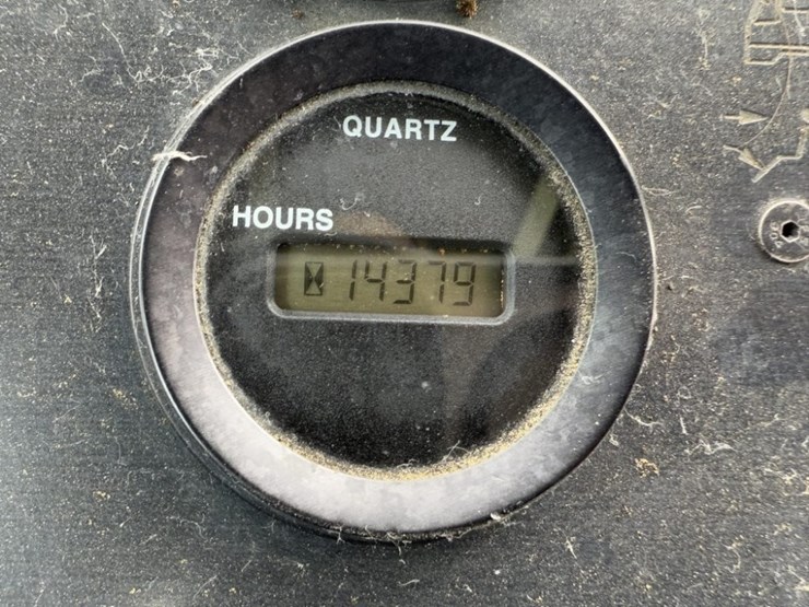 2010-kalmar-ottawa-yard-spotter-truck-image-21