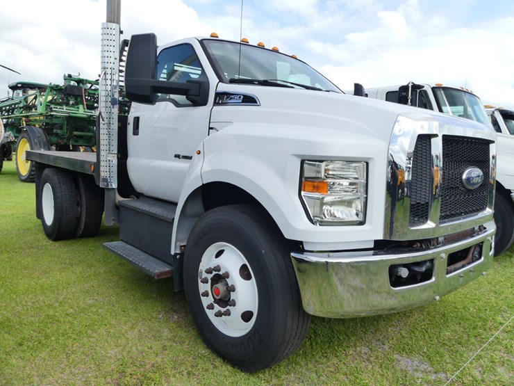 2019-ford-f750-image-2