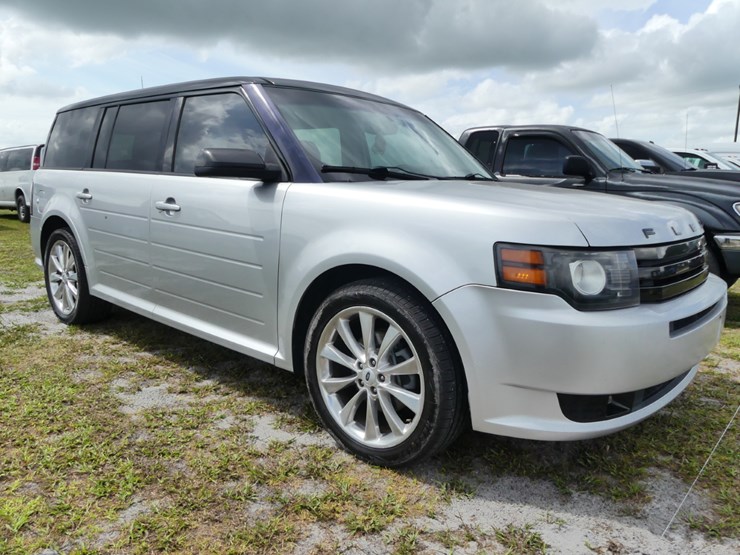 2012-ford-flex-image-1