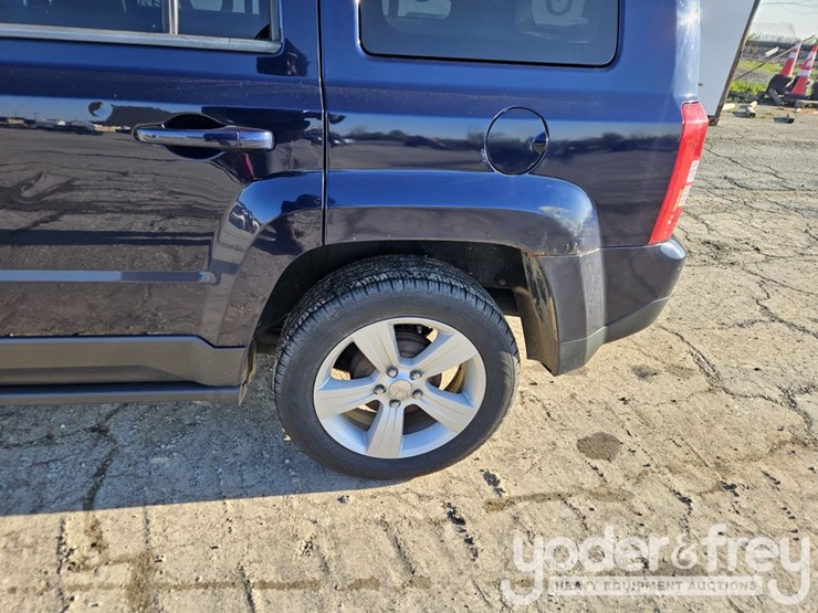 2014-jeep-patriot-image-11