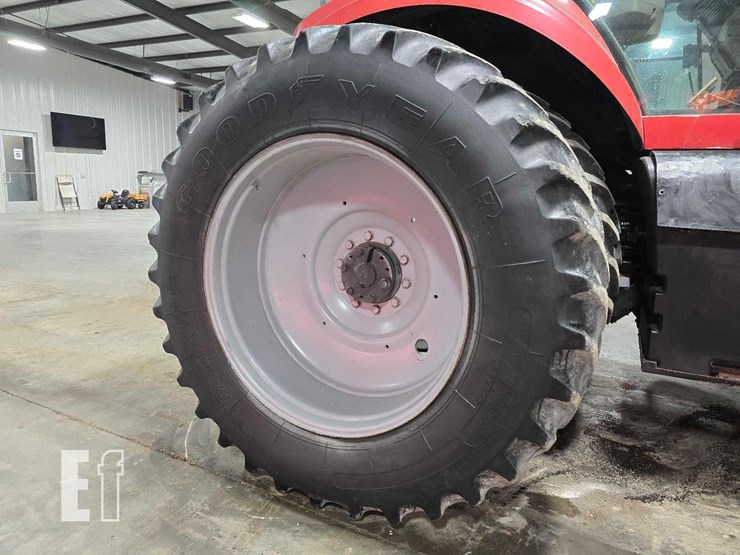 case-ih-magnum-245-image-25