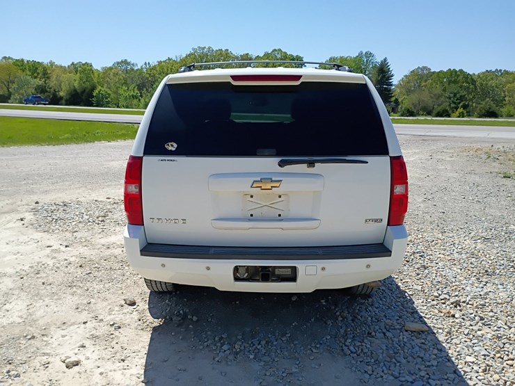 2008-chevrolet-tahoe-image-7