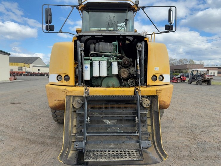 2003-volvo-a40d-image-24