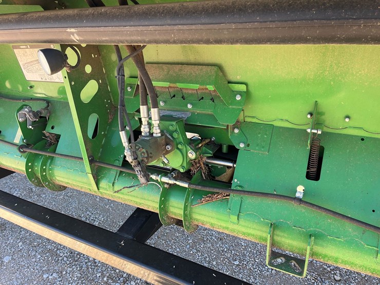 2016-john-deere-640fd-image-13