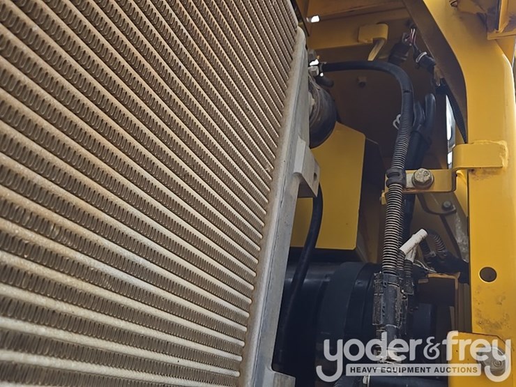 2020-komatsu-pc360-lc-11-image-48