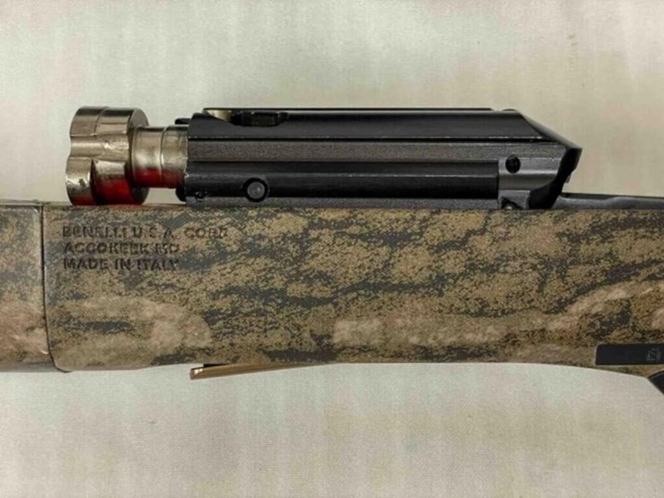 benelli-shotgun-image-17
