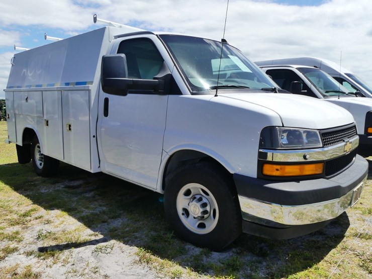 2020-utility-van-image-2