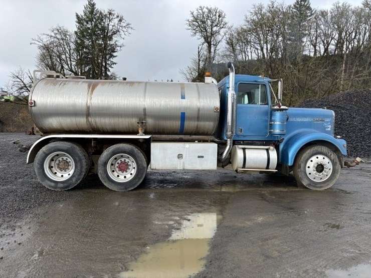 kenworth-w900-image-6