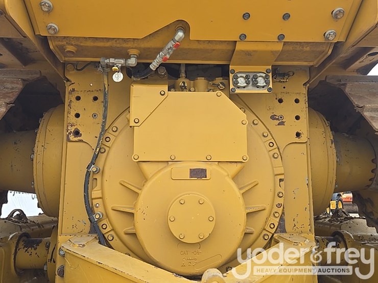 2019-caterpillar-d6-lgp-image-87
