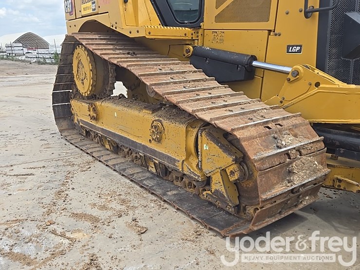 2019-caterpillar-d6-lgp-image-15