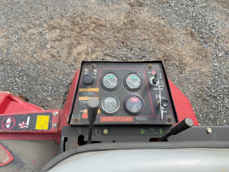 toro-groundsmaster-225-image-14