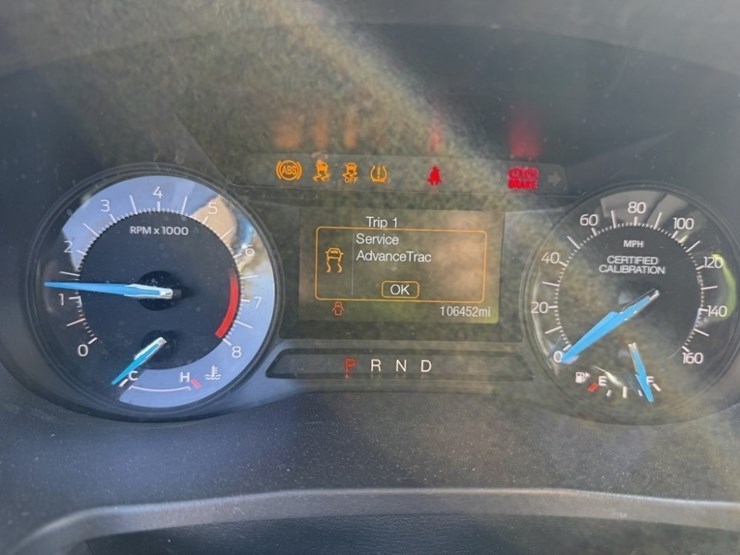 2017-ford-explorer-image-22