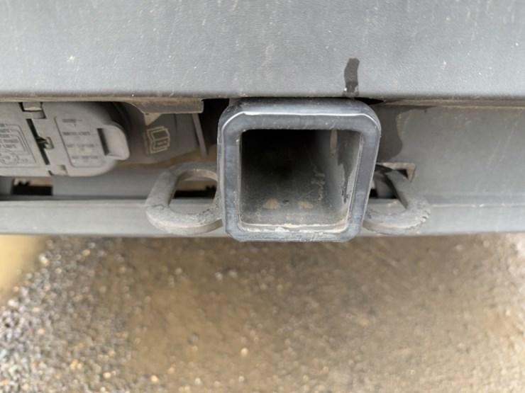 2020-ford-explorer-image-23