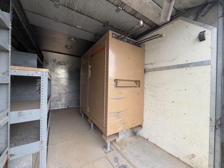 2014-freightliner-mt45-image-18